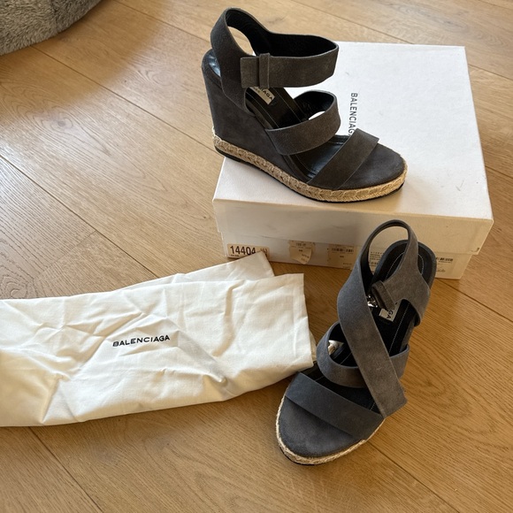 Balenciaga Women's Gray Wedge Sandals - Picture 4 of 8